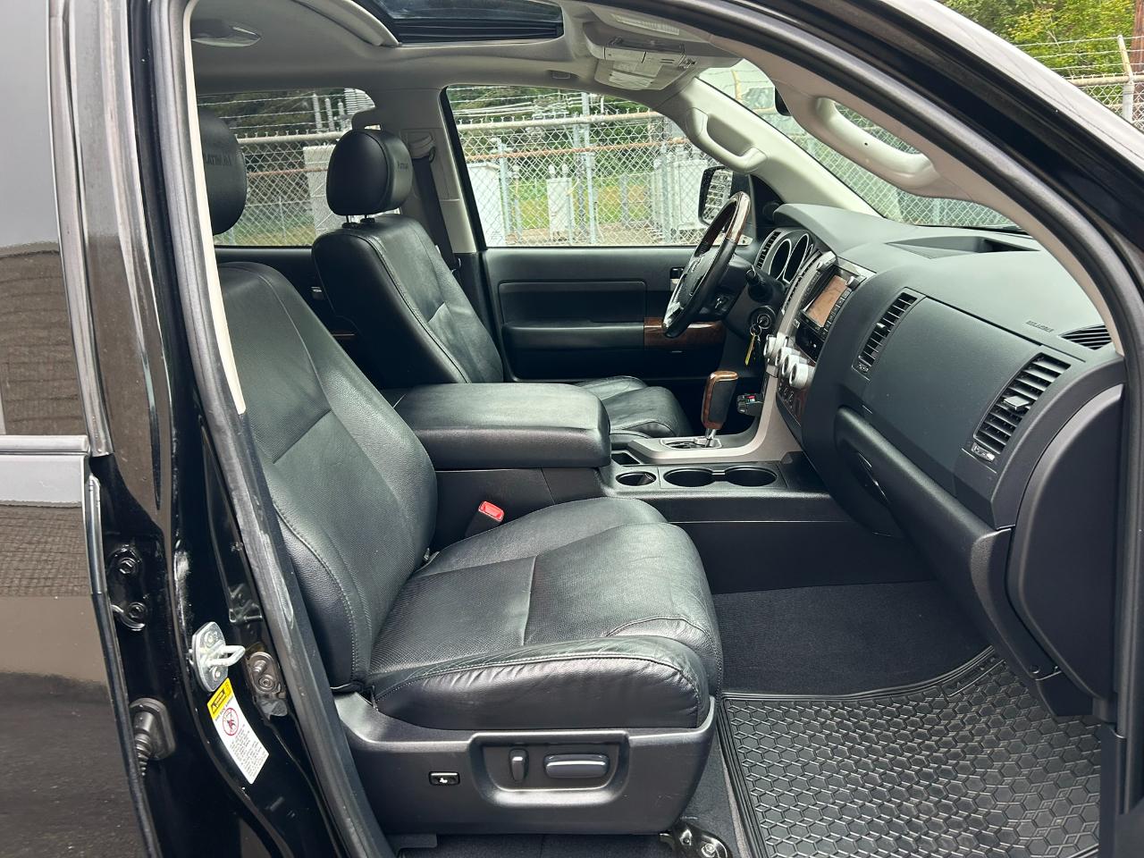 Toyota Tundra Platinum Crew Max 4WD 5.7L V8 2010