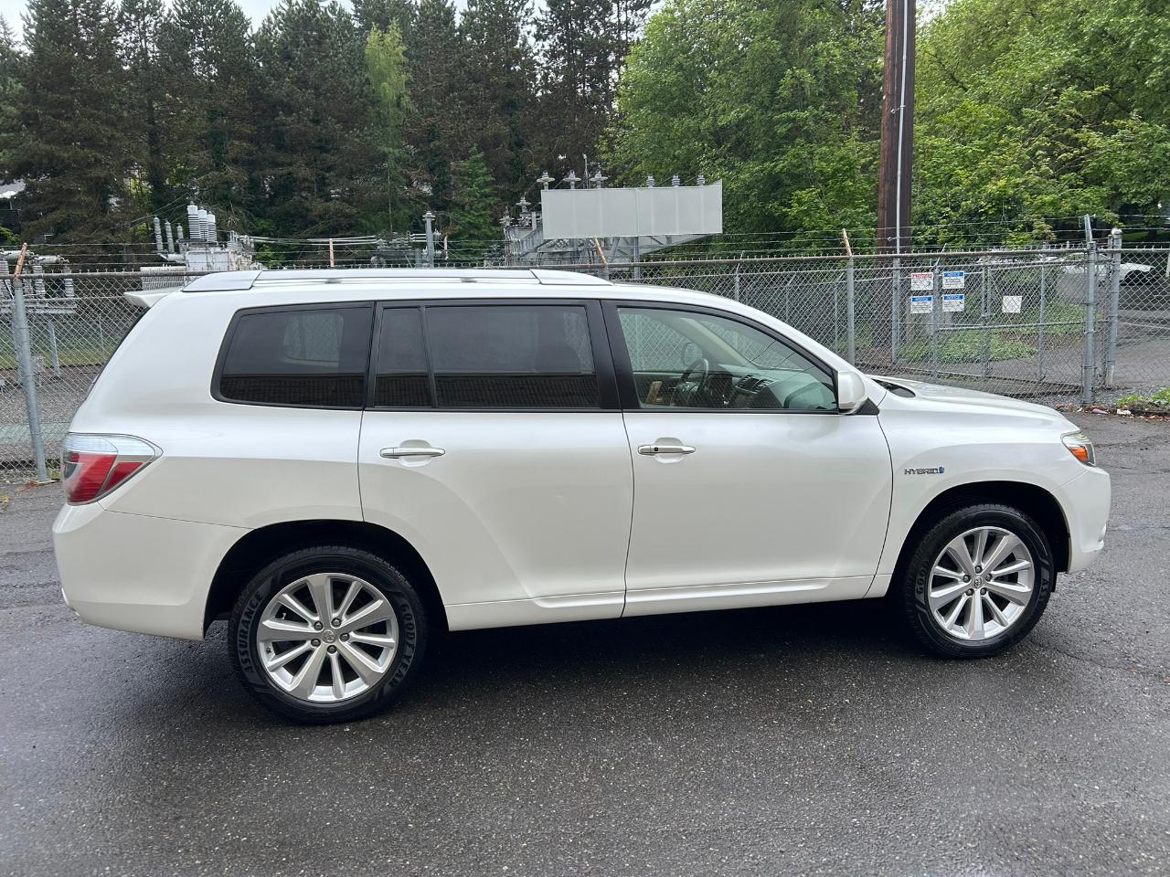 Toyota Highlander Hybrid Limited 4WD 2010