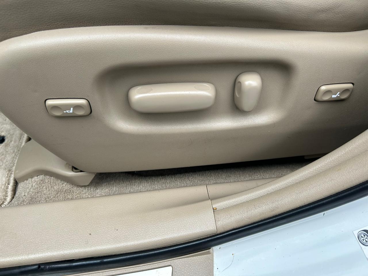 Toyota Highlander Hybrid Limited 4WD 2010