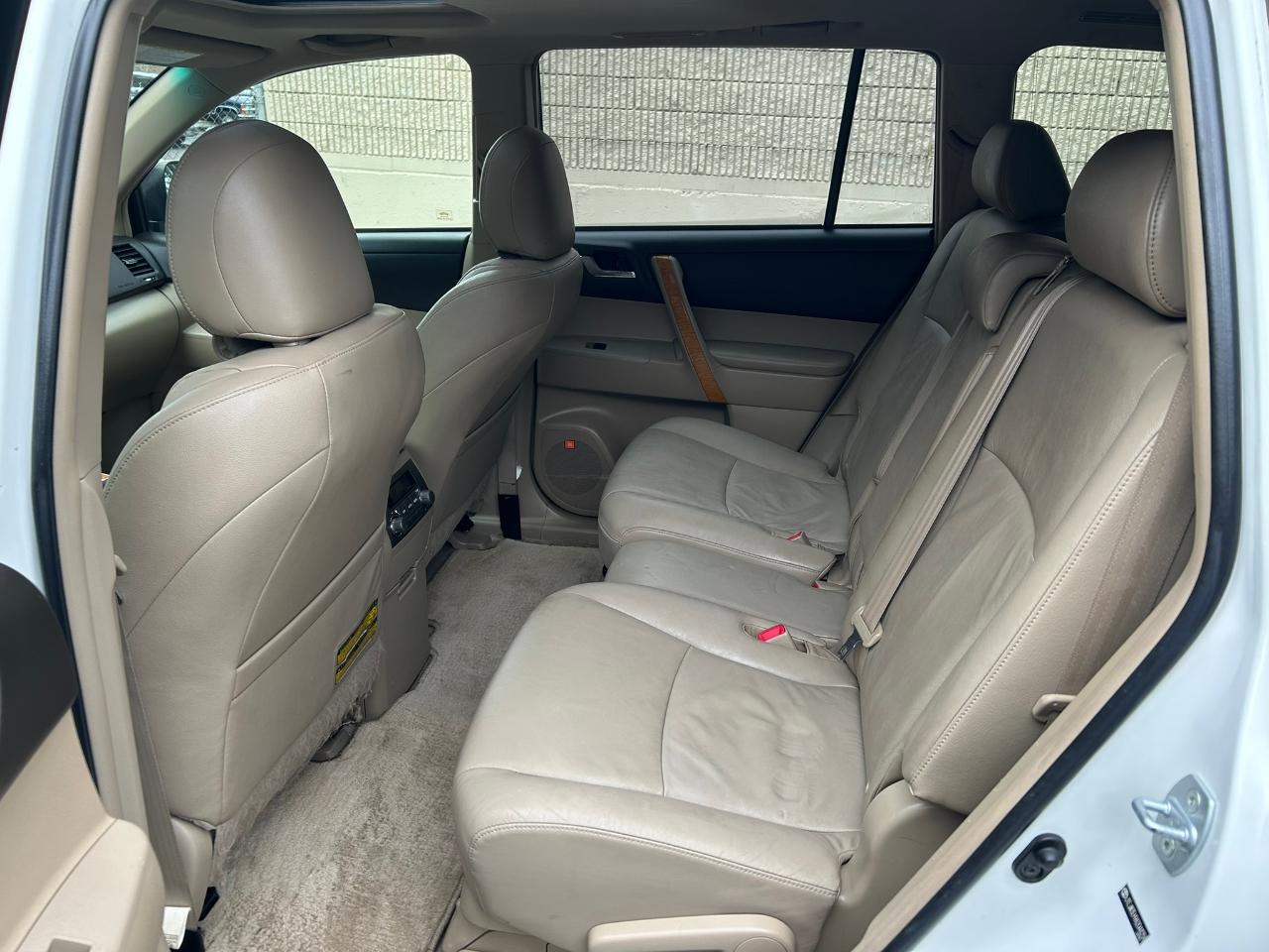 Toyota Highlander Hybrid Limited 4WD 2010