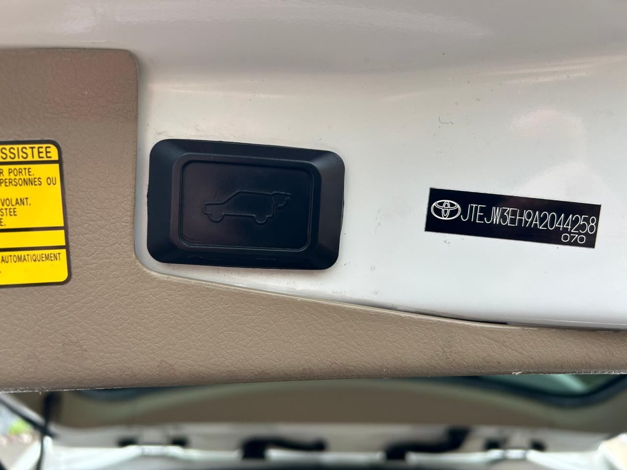 Toyota Highlander Hybrid Limited 4WD 2010