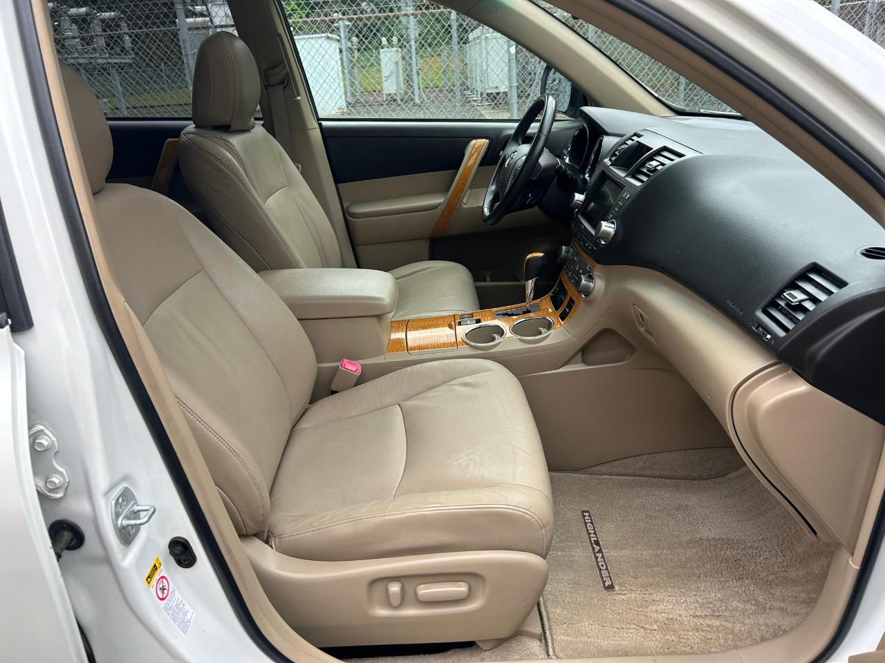 Toyota Highlander Hybrid Limited 4WD 2010