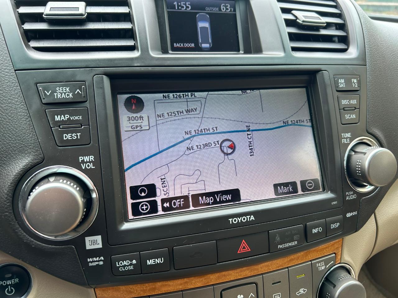Toyota Highlander Hybrid Limited 4WD 2010