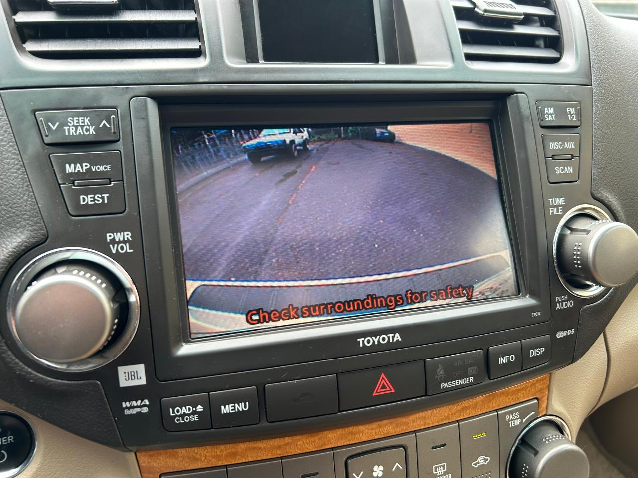 Toyota Highlander Hybrid Limited 4WD 2010