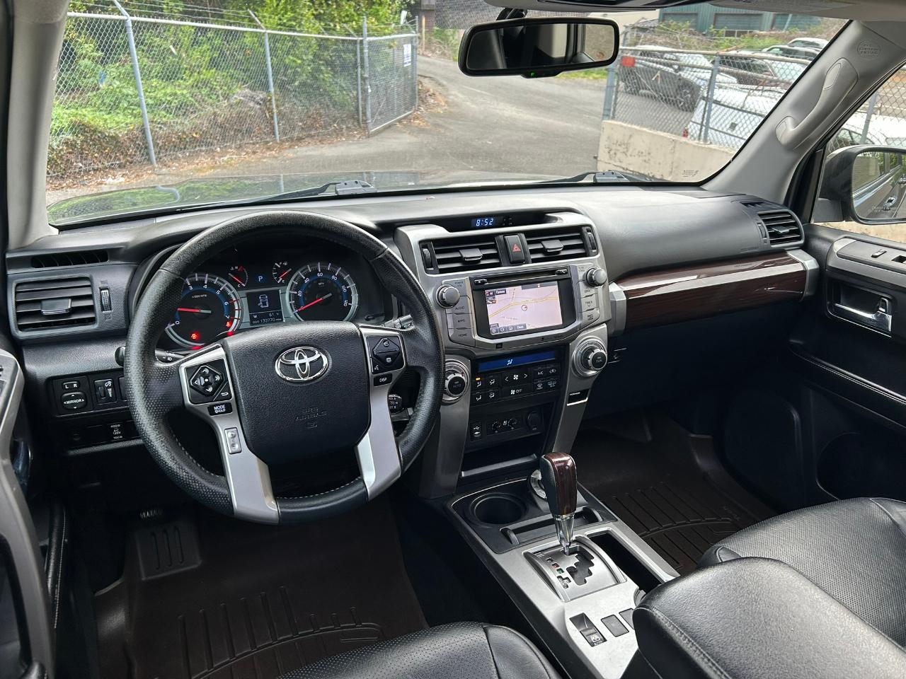 Toyota 4Runner Limited 4WD V6 2014