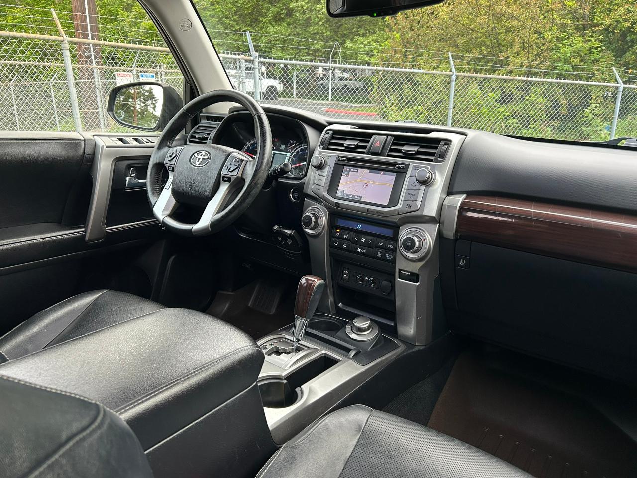 Toyota 4Runner Limited 4WD V6 2014