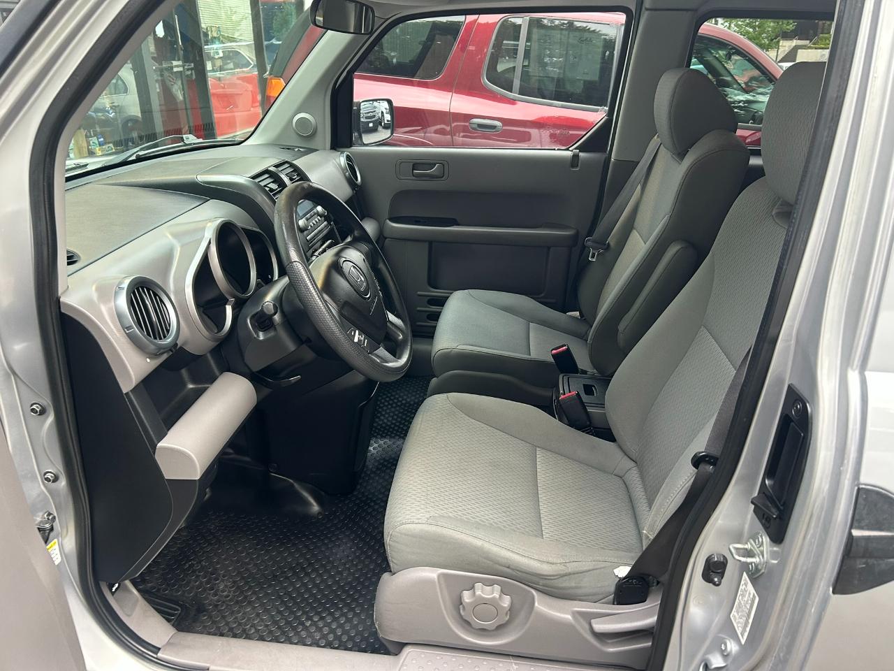 Honda Element  2011