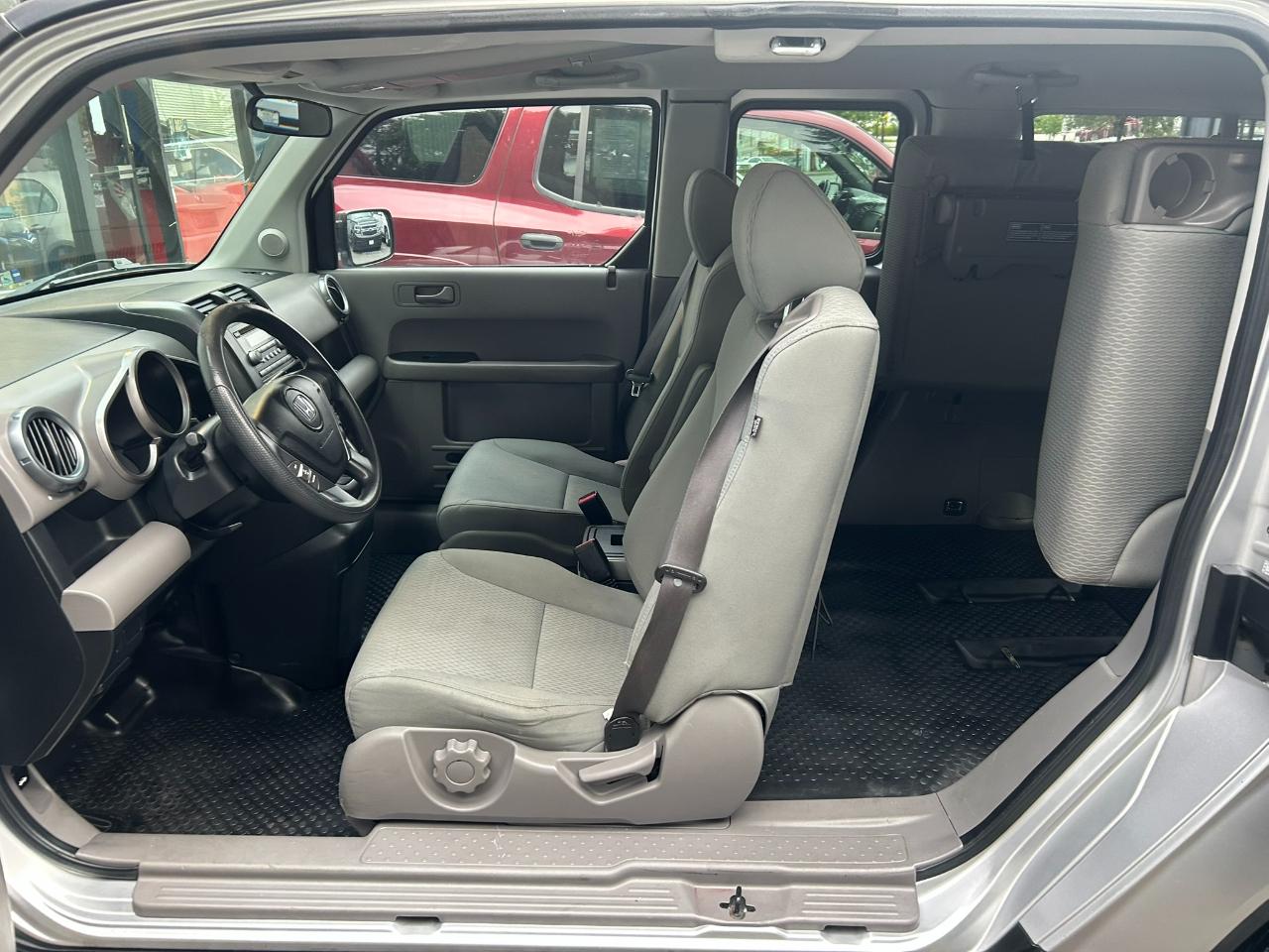 Honda Element  2011