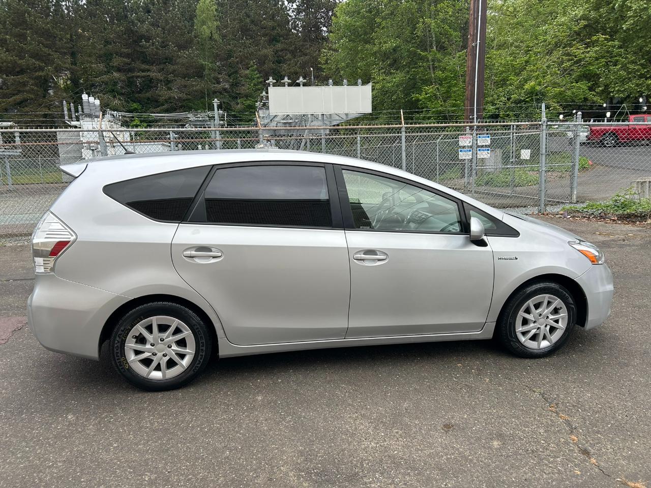 Toyota Prius V Three 2014