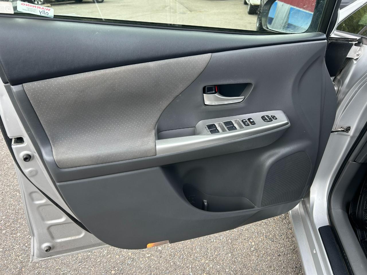 Toyota Prius V Three 2014