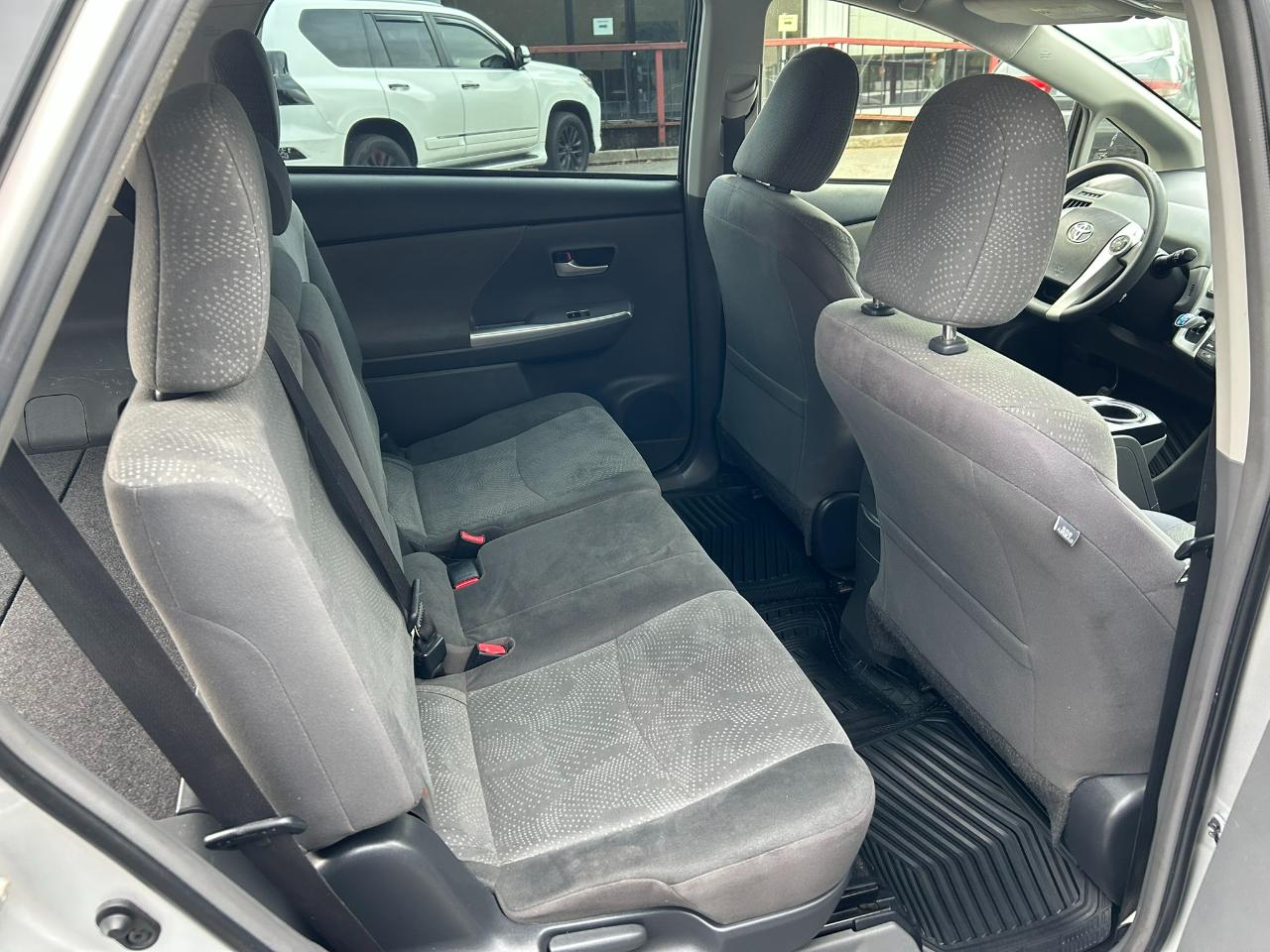 Toyota Prius V Three 2014