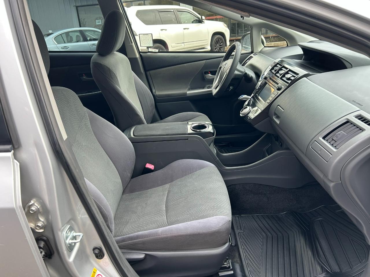 Toyota Prius V Three 2014