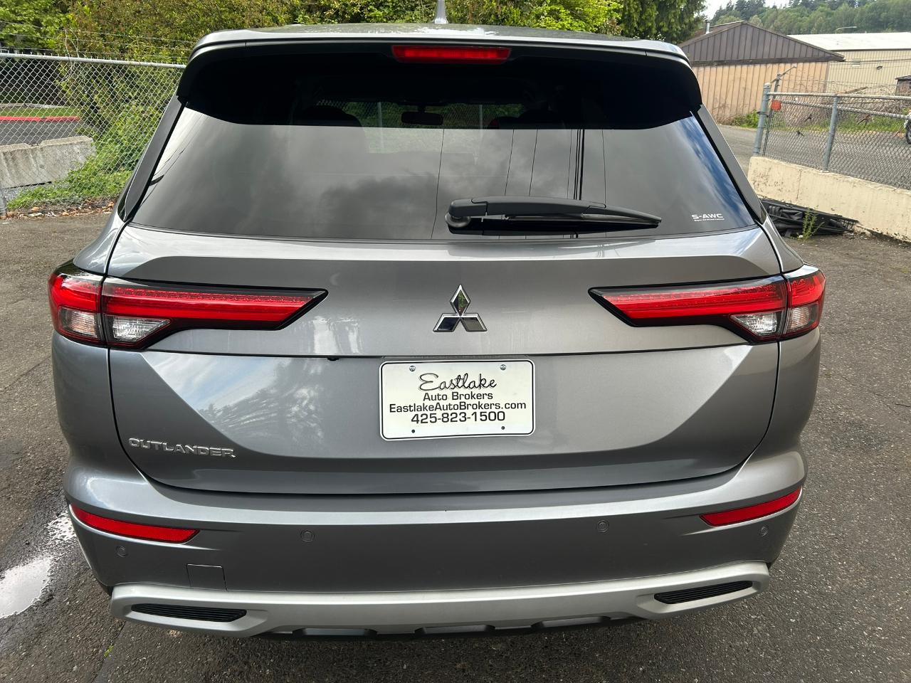 Mitsubishi Outlander SE 4WD 2023
