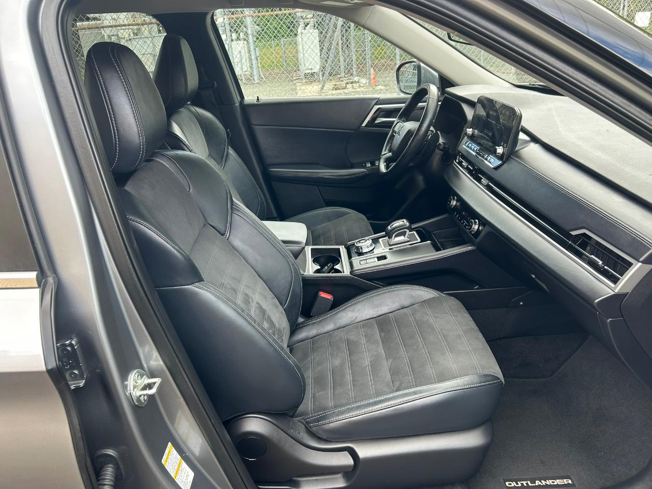 Mitsubishi Outlander SE 4WD 2023