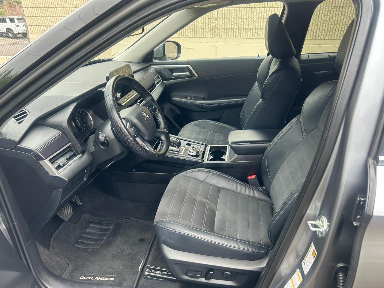 Mitsubishi Outlander SE 4WD 2023