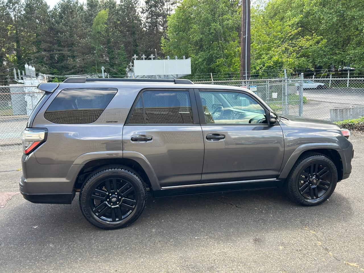 Toyota 4Runner Limited Nightshade Edition 4WD 2020