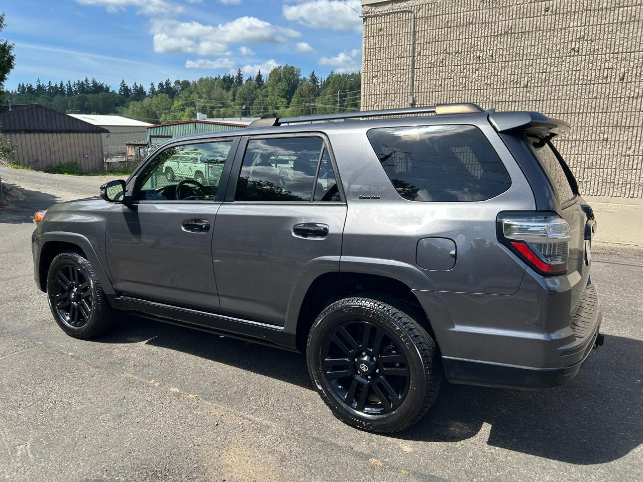 Toyota 4Runner Limited Nightshade Edition 4WD 2020