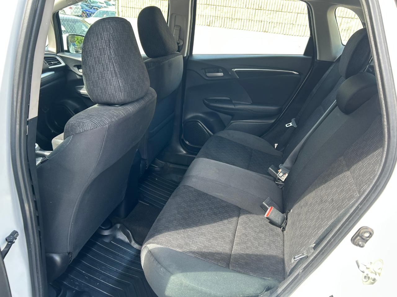 Honda Fit LX CVT 2015