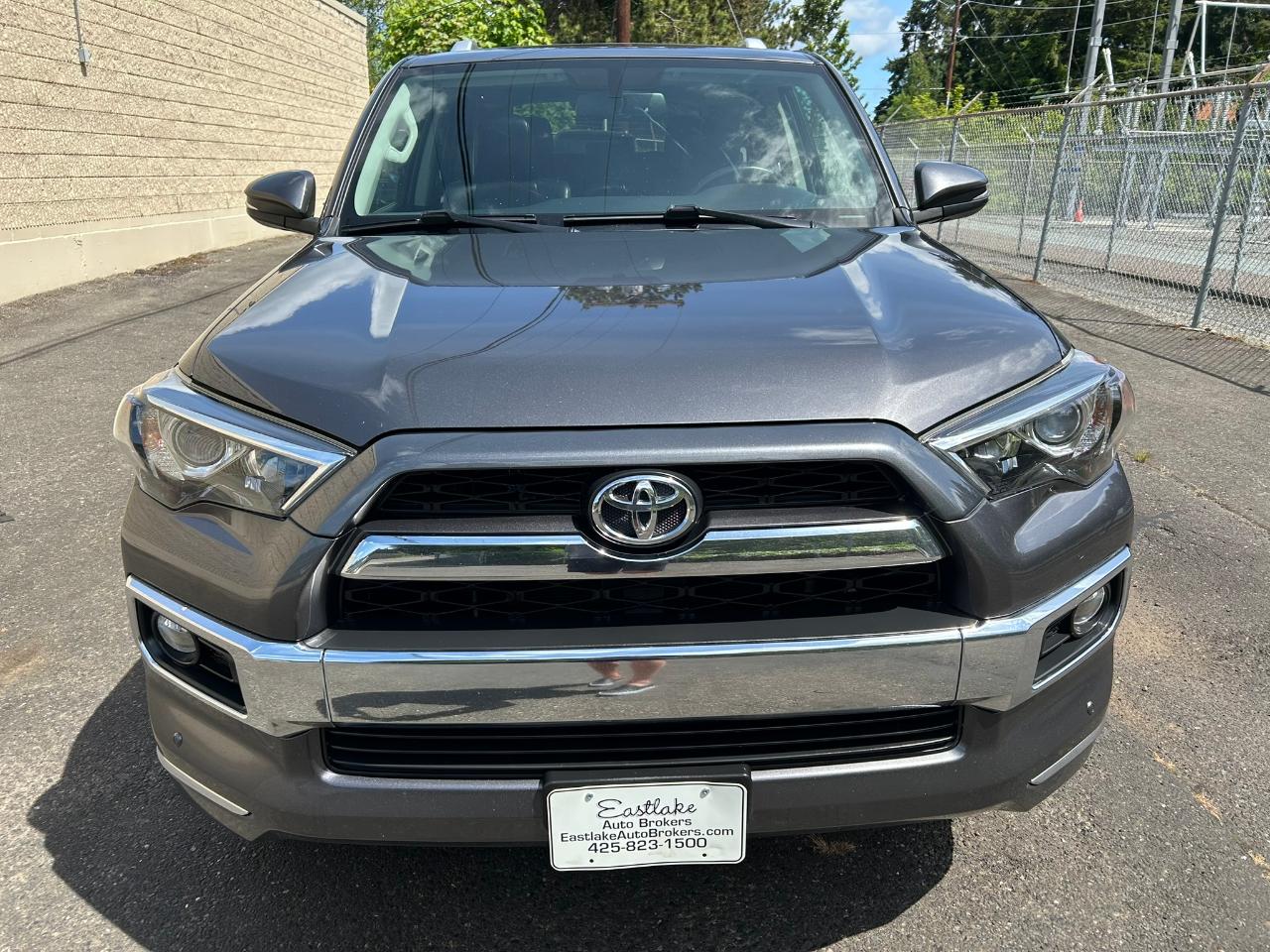 Toyota 4Runner Limited 4WD V6 2016