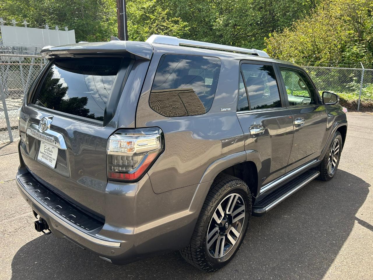 Toyota 4Runner Limited 4WD V6 2016