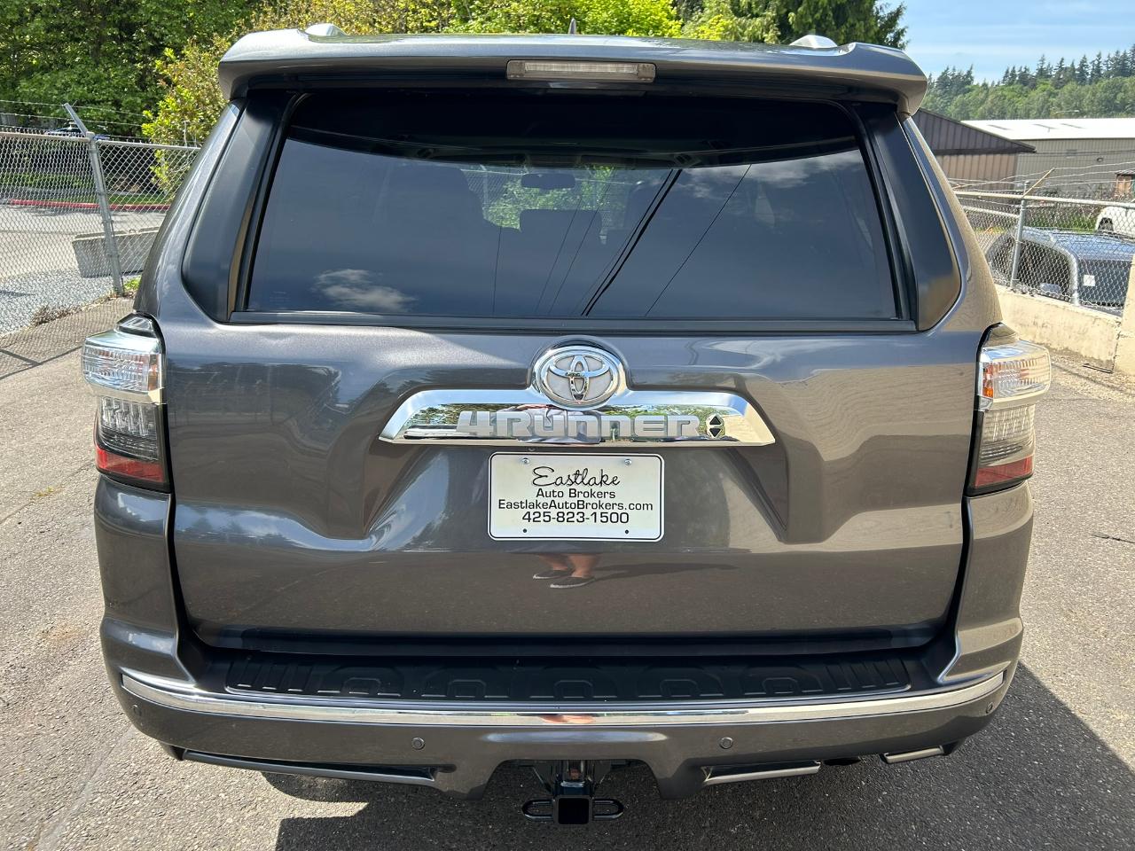 Toyota 4Runner Limited 4WD V6 2016