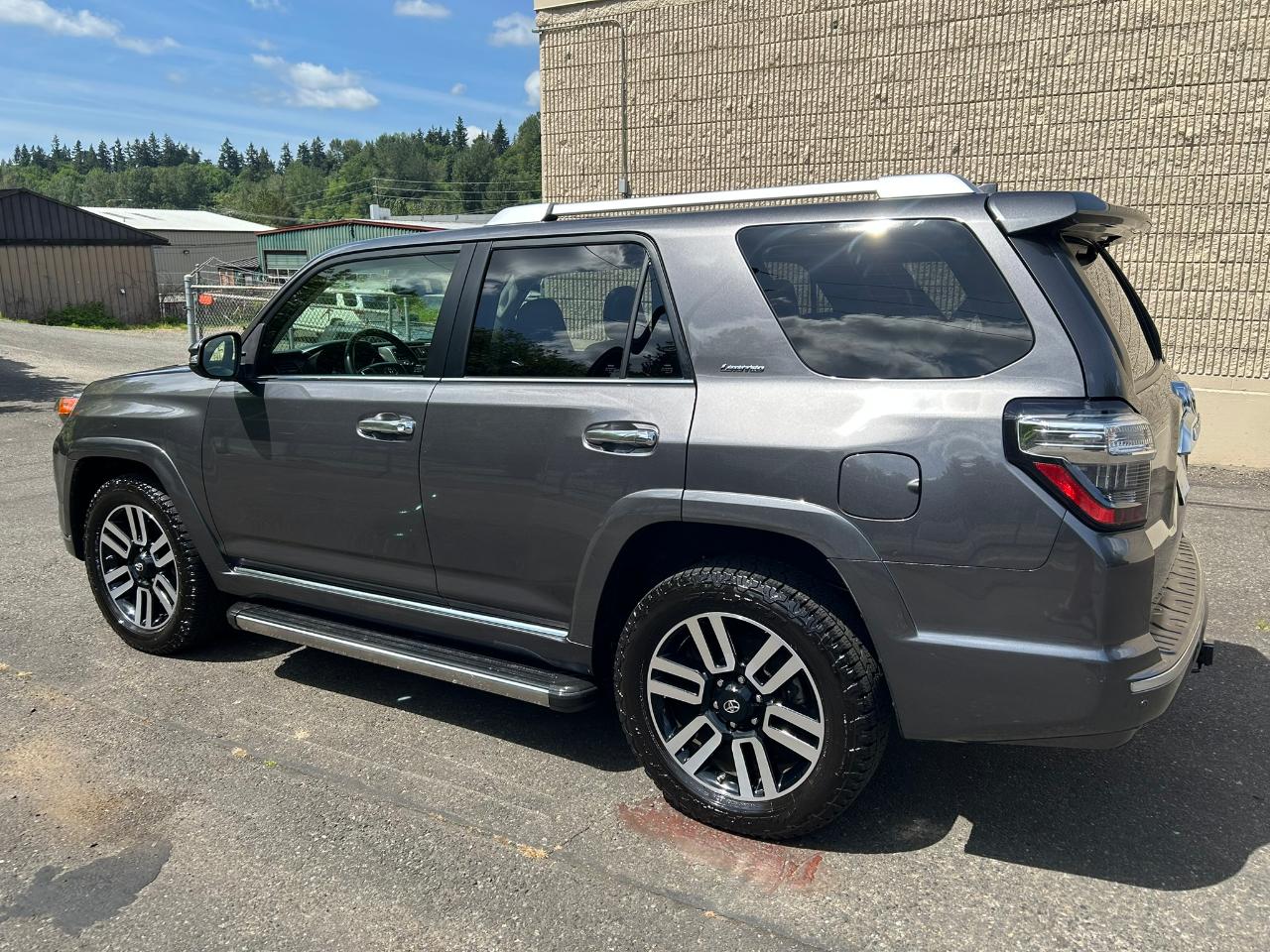 Toyota 4Runner Limited 4WD V6 2016
