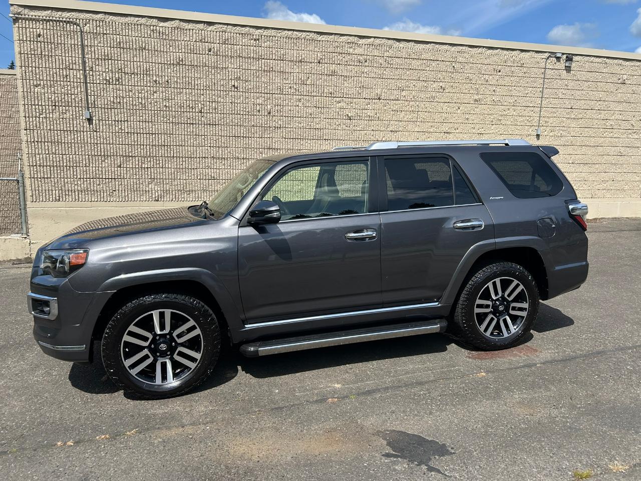 Toyota 4Runner Limited 4WD V6 2016