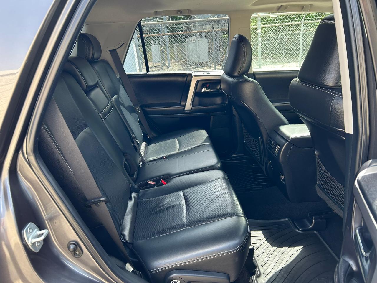 Toyota 4Runner Limited 4WD V6 2016