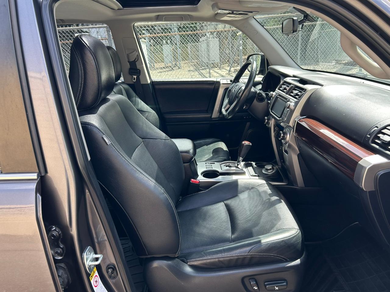 Toyota 4Runner Limited 4WD V6 2016