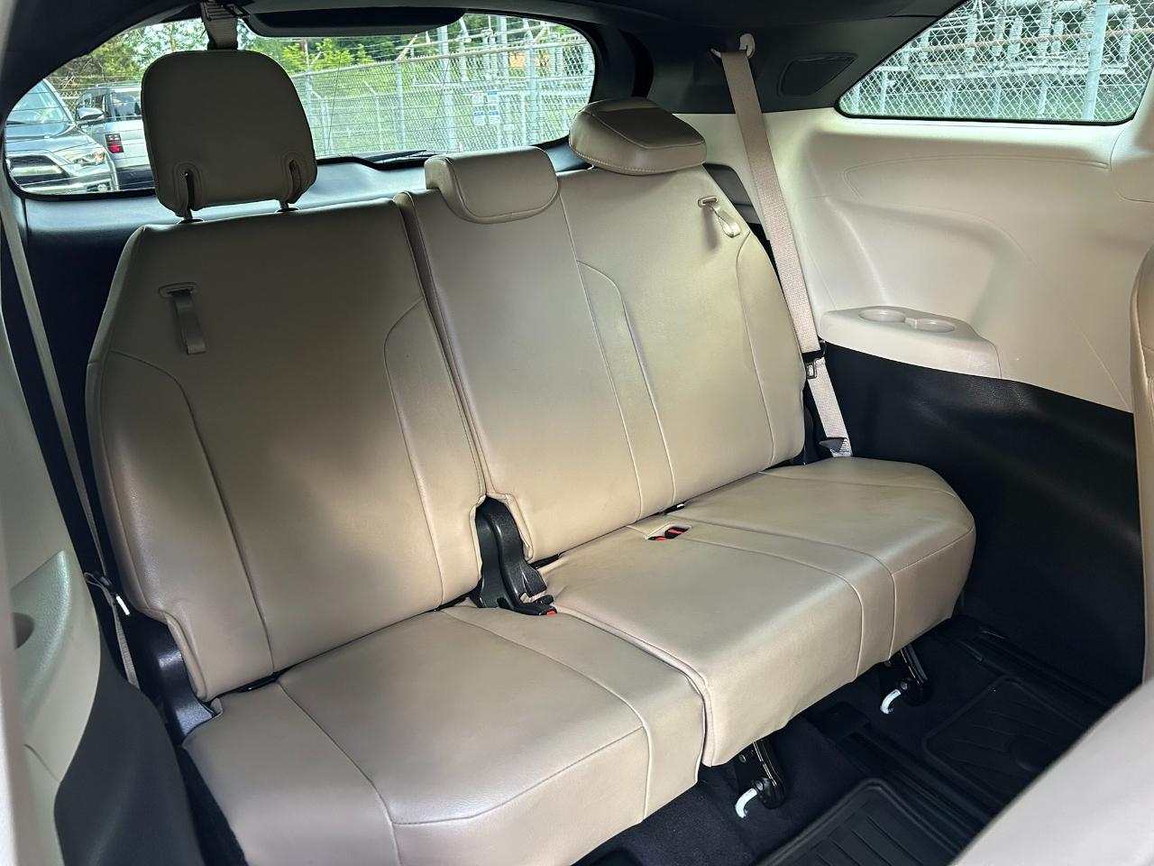 Toyota Sienna  2022