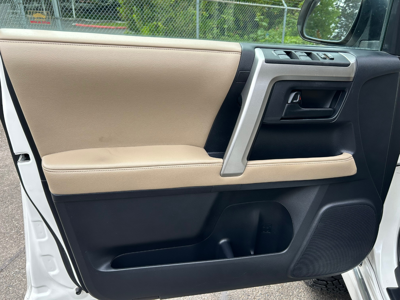 Toyota 4Runner SR5 4WD 2010