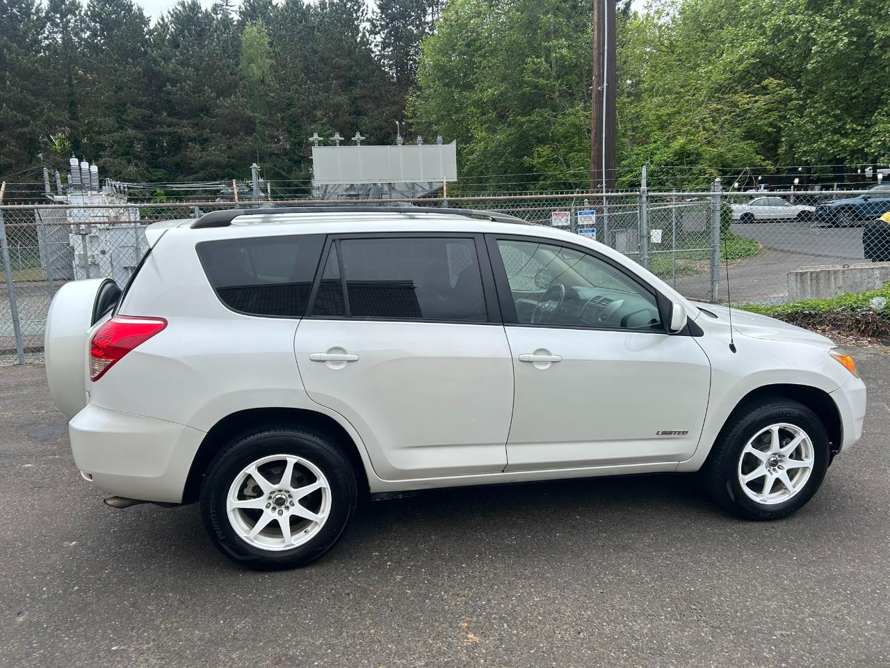 Toyota RAV4 Limited V6 4WD 2008