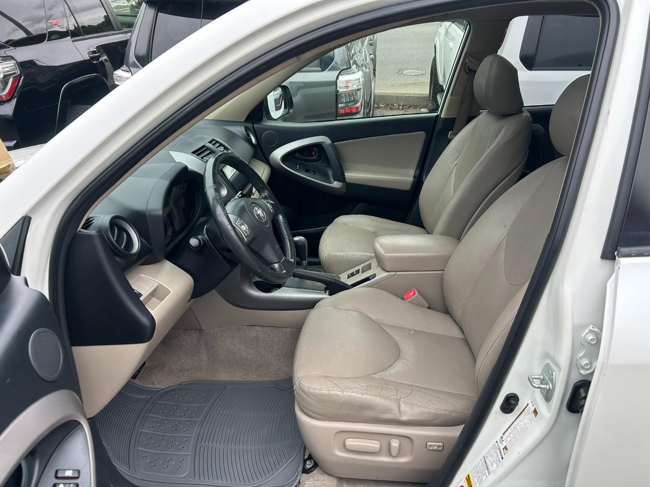 Toyota RAV4 Limited V6 4WD 2008