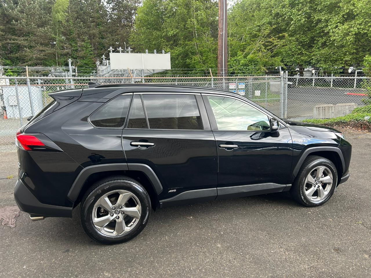 Toyota RAV4 Hybrid Limited 2019