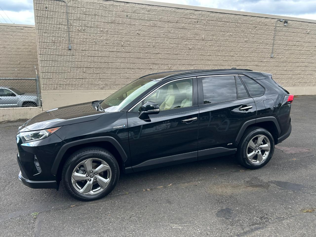 Toyota RAV4 Hybrid Limited 2019