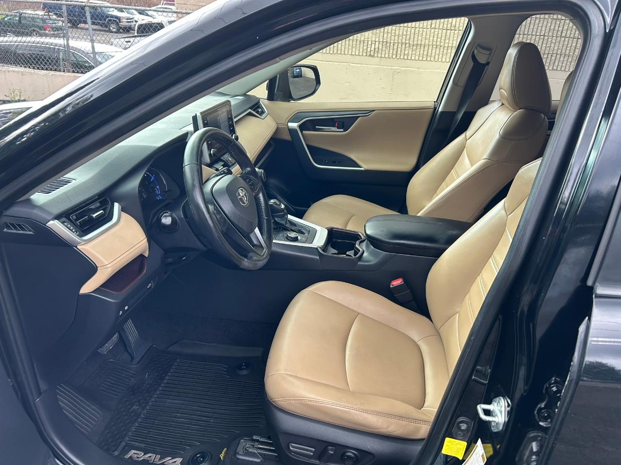 Toyota RAV4 Hybrid Limited 2019
