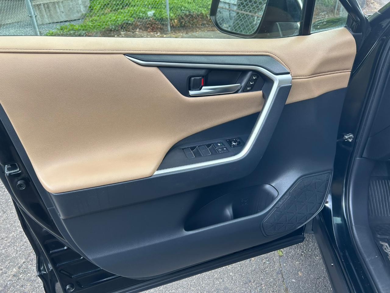 Toyota RAV4 Hybrid Limited 2019