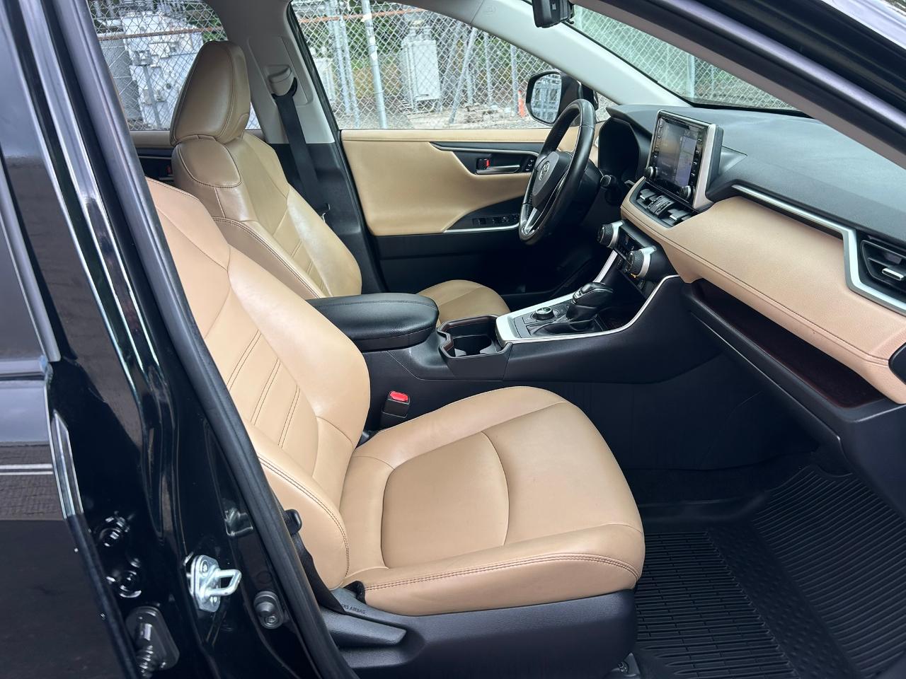 Toyota RAV4 Hybrid Limited 2019