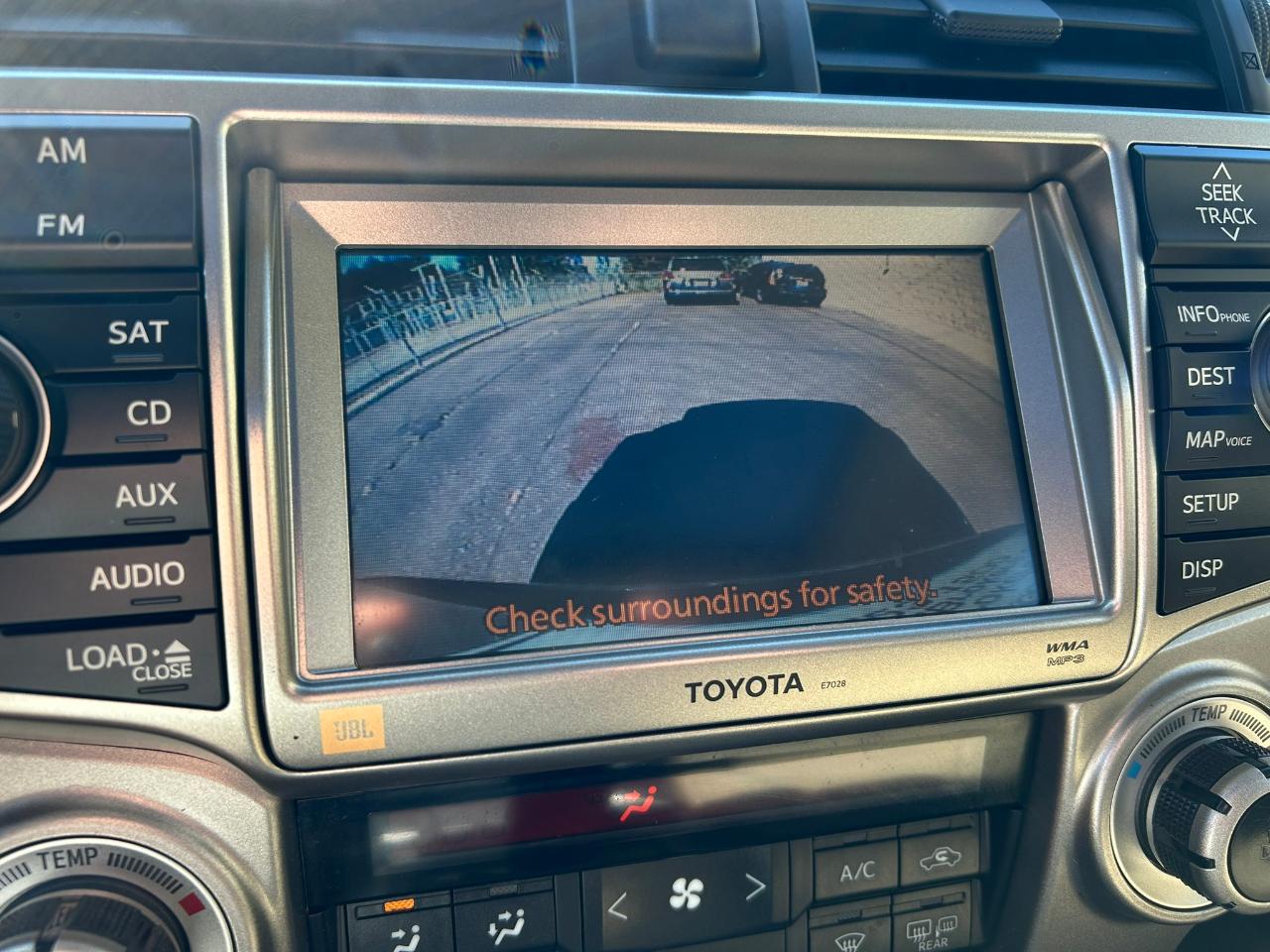 Toyota 4Runner Limited 4WD V6 2011