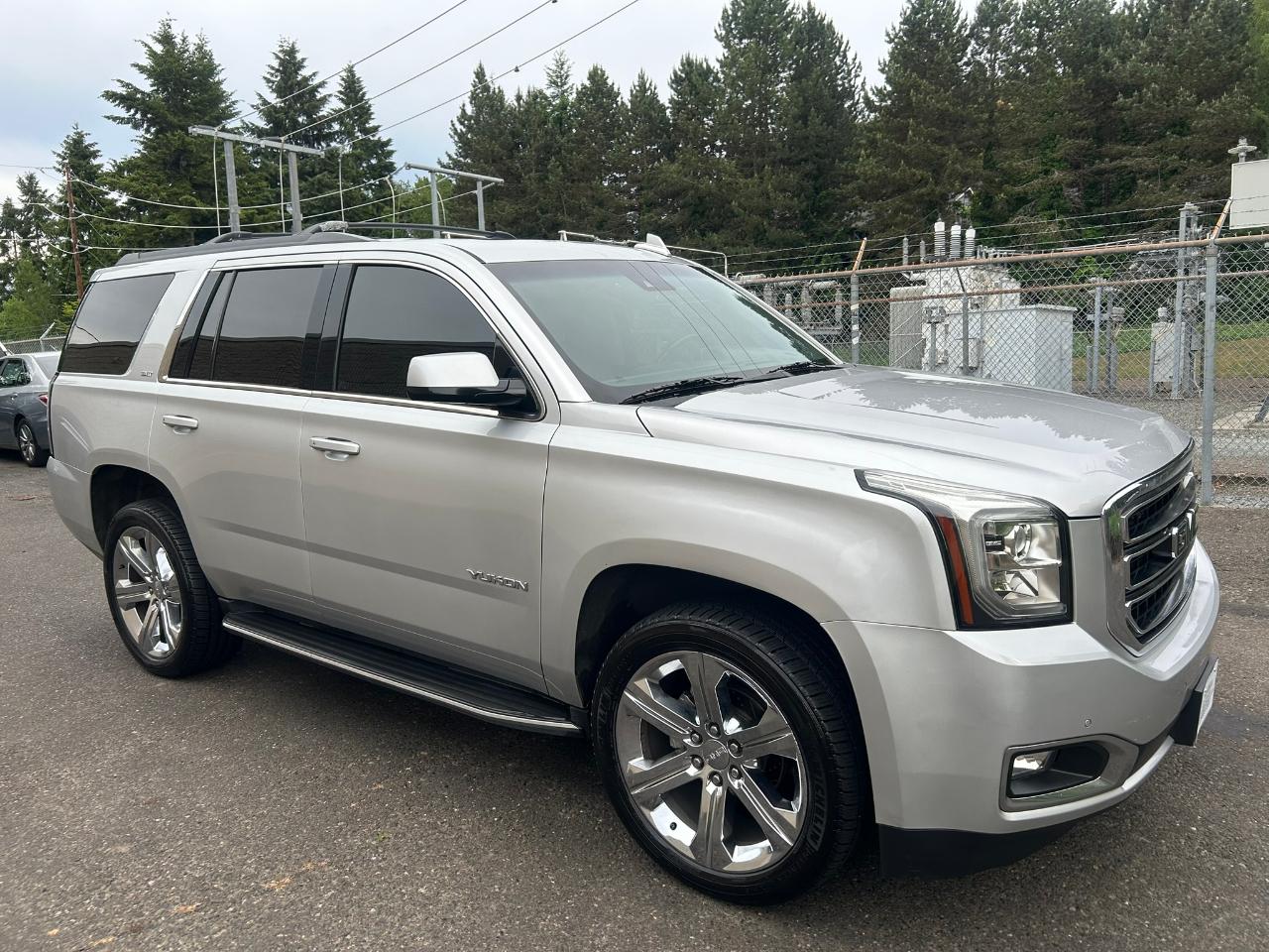 GMC Yukon SLT 4WD 2017