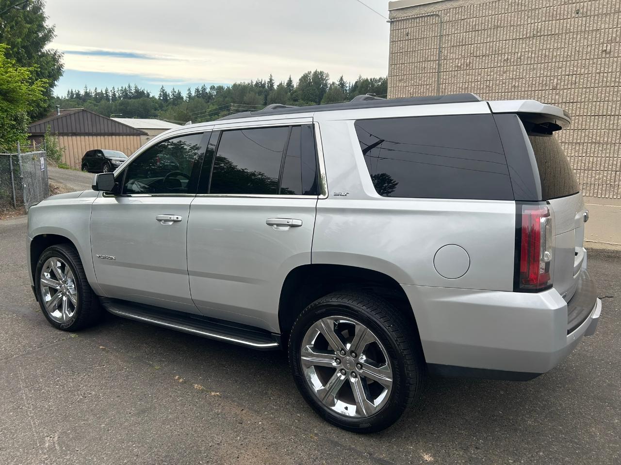 GMC Yukon SLT 4WD 2017