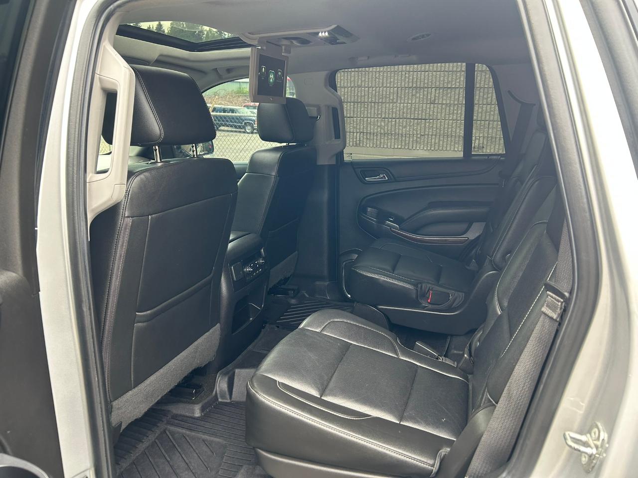GMC Yukon SLT 4WD 2017
