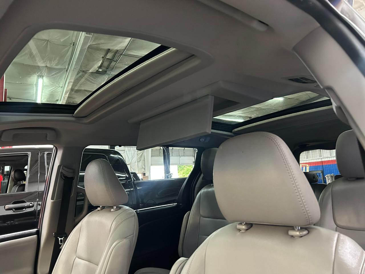 Toyota Sienna Limited 7-Passenger AWD 2017