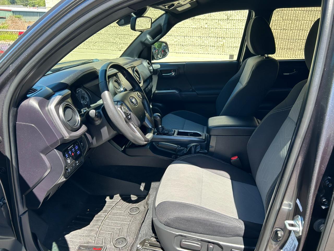Toyota Tacoma  2022