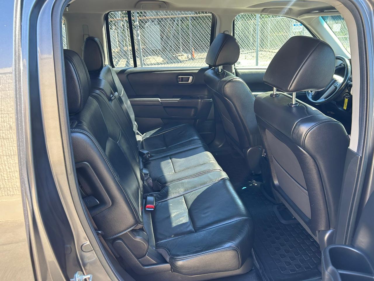 Honda Pilot EX-L 4WD 5-Spd AT 2012
