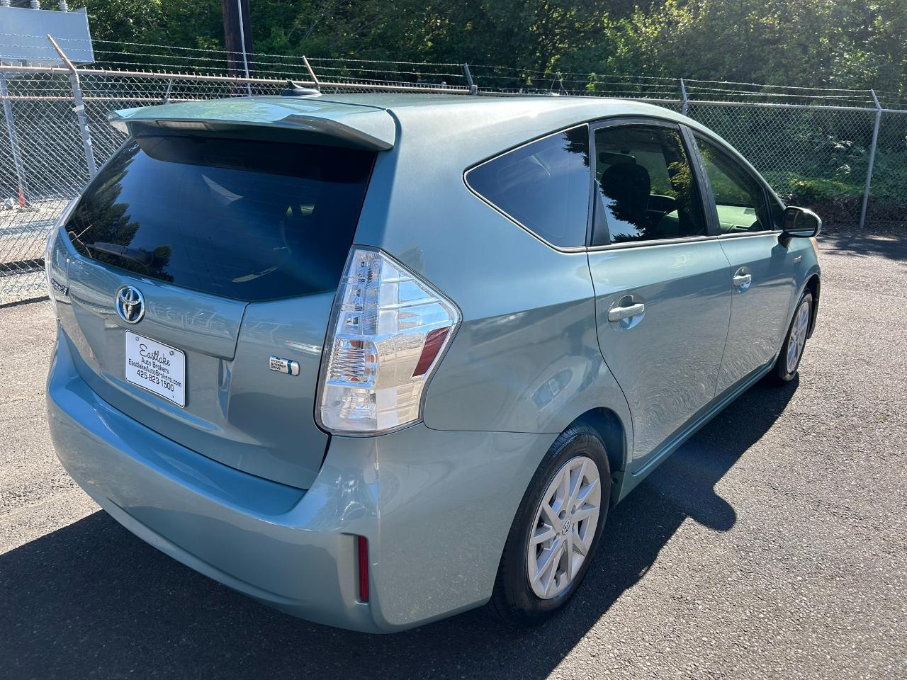 Toyota Prius V Five 2014