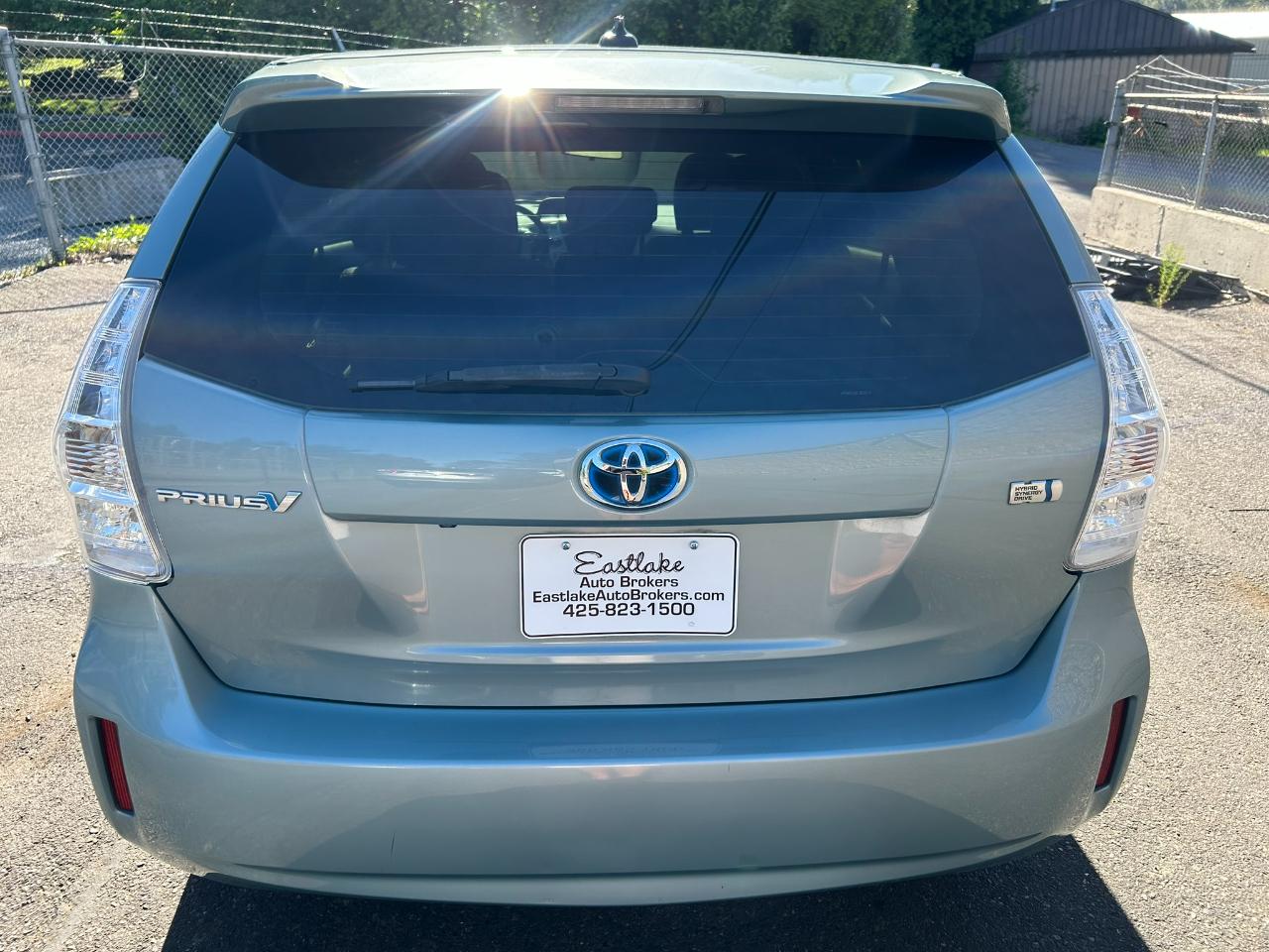 Toyota Prius V Five 2014