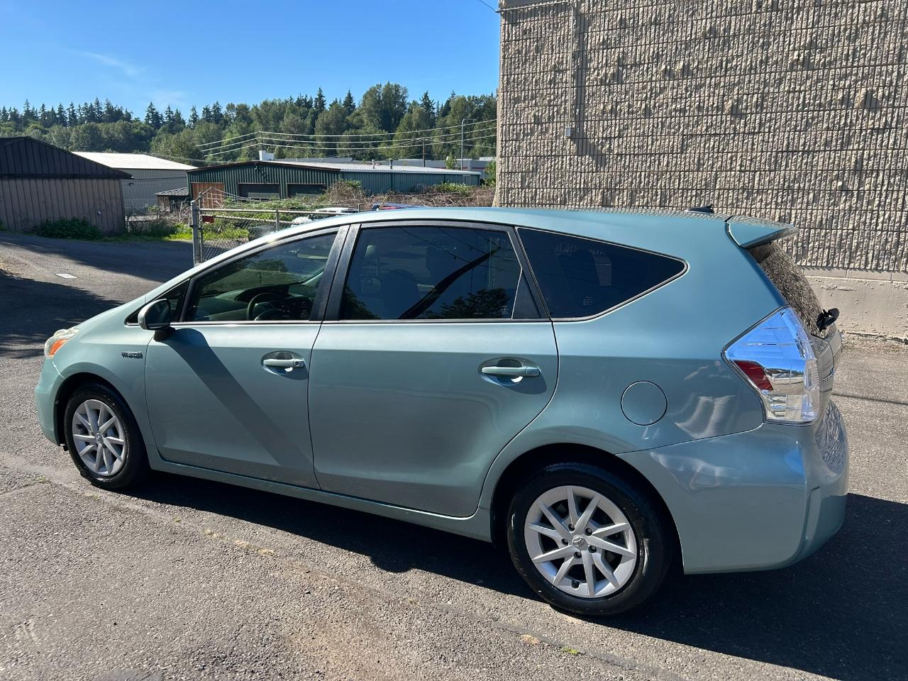 Toyota Prius V Five 2014