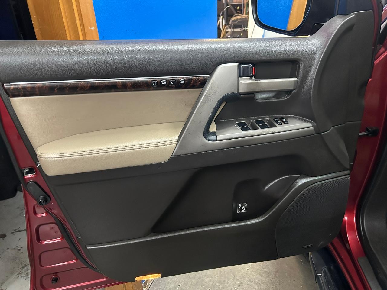 Toyota Land Cruiser 4WD 2008