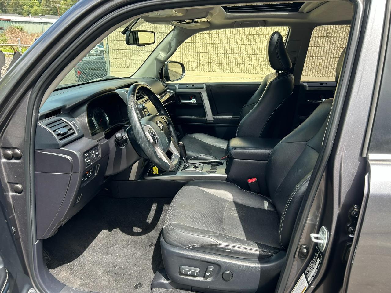 Toyota 4Runner Limited 4WD V6 2015